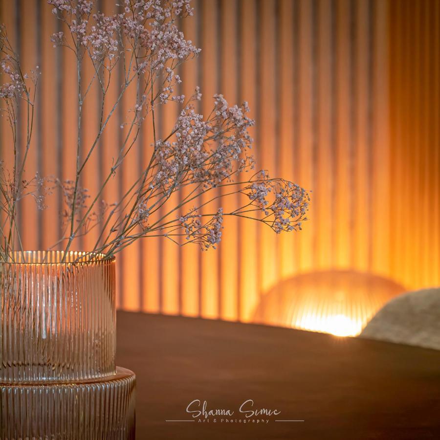 Aparthotel Boutique By Urban Home Stay Alkmaar Bagian luar foto